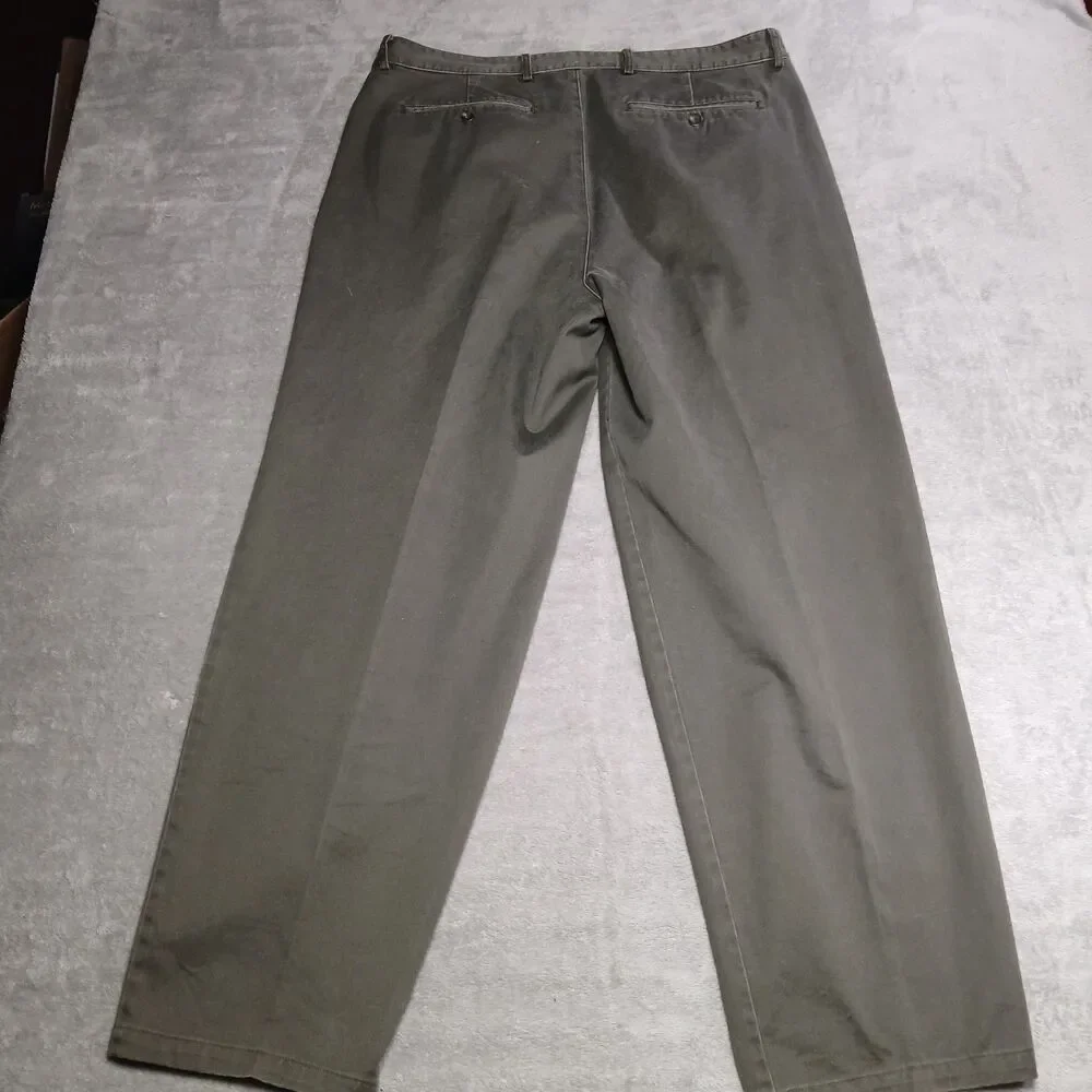 Banana Republic Mens Tag 38x32 Measures 38x30 Olive Green Pleated Chino Pants